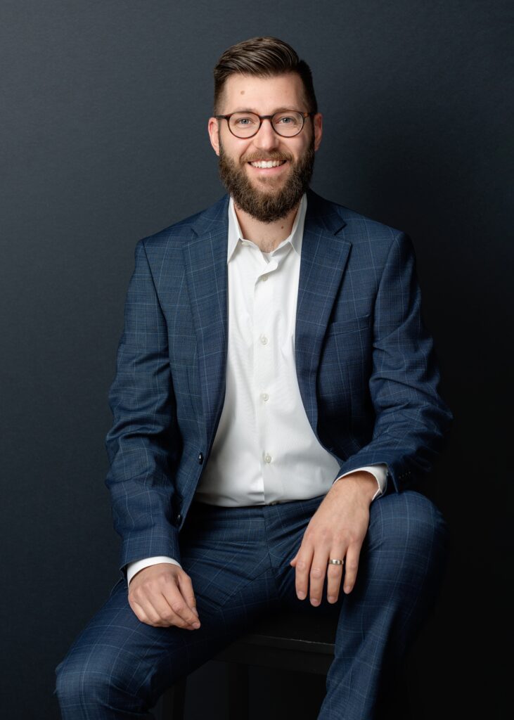 milwaukee branding photographer, Milwaukee headshots, professional headshots, branding photography near me