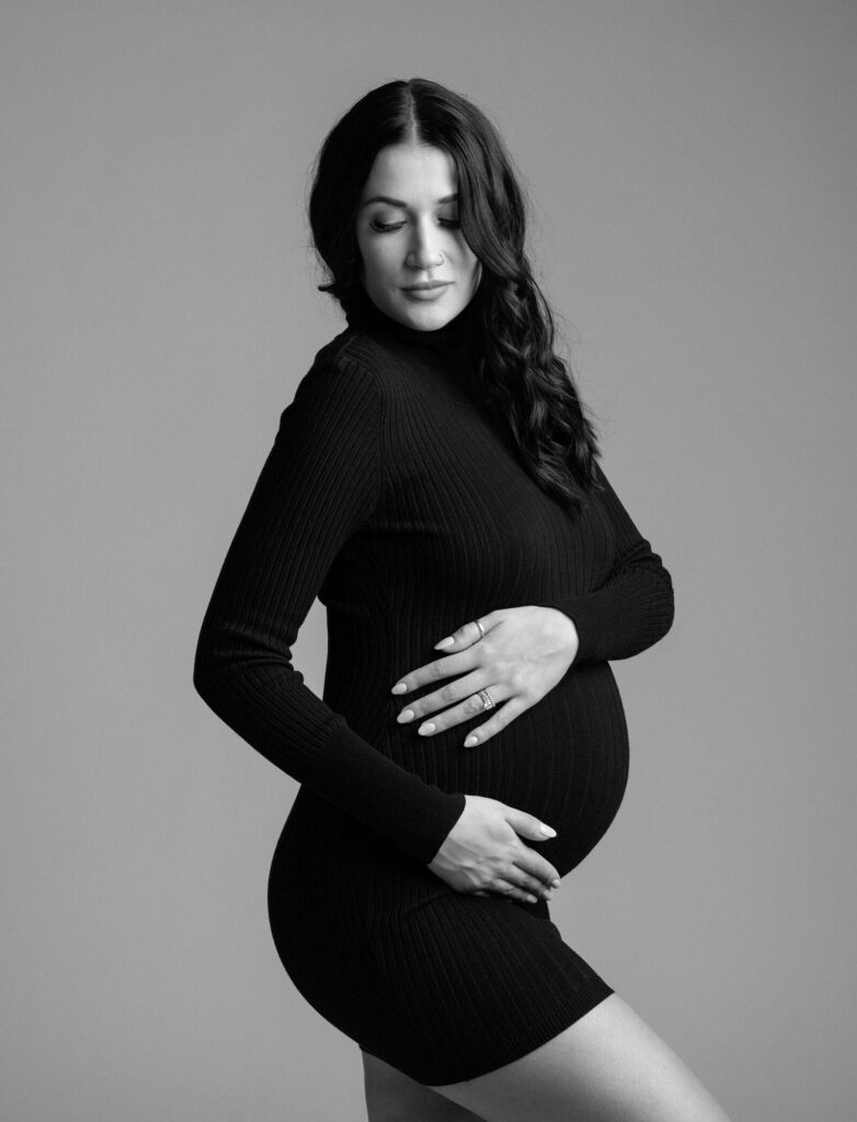 Milwaukee maternity photographer, maternity portrait studio Milwaukee, maternity photography near me