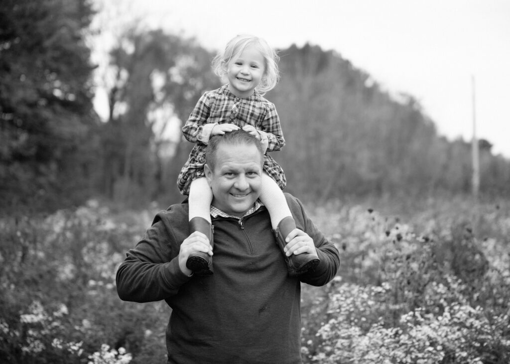 Family photographer in Mequon