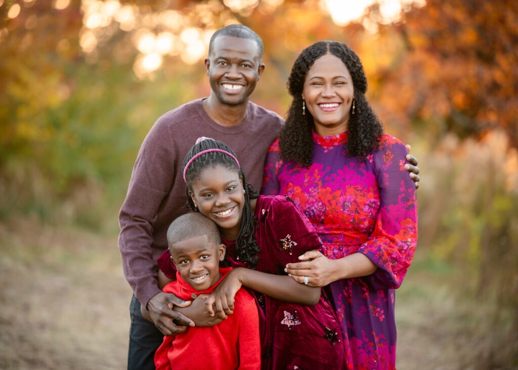 Fall family photo session at Lake Park Lighthouse